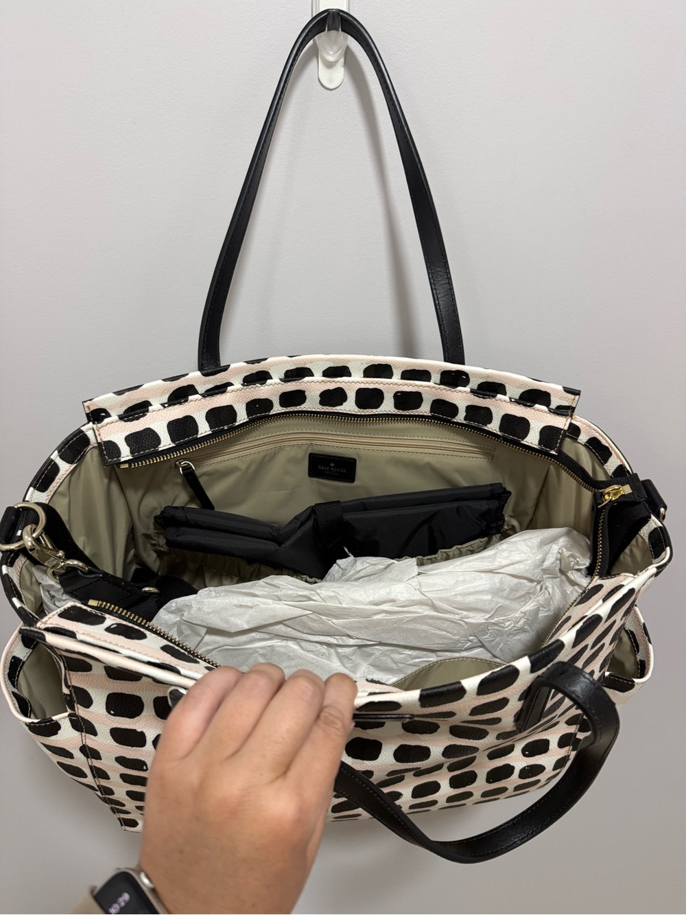 NWT kate spade Black and Pink Baby Bag - Picture 3 of 6